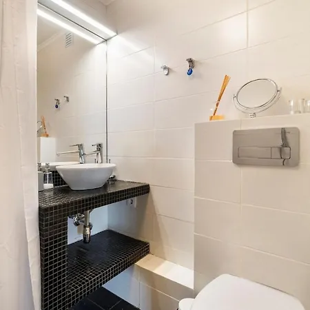 Stunning Views 1bedroom Flat In Graca ליסבון