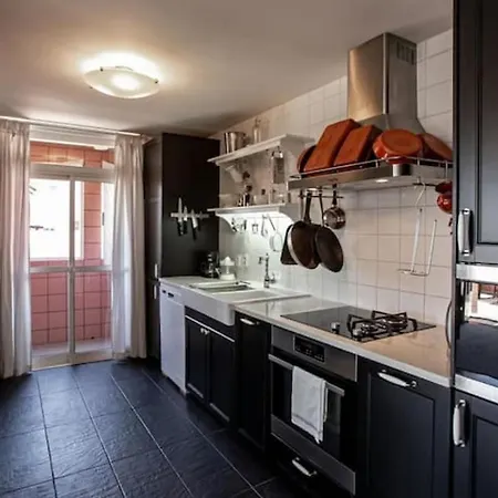 Stunning Views 1bedroom Flat In Graca ליסבון